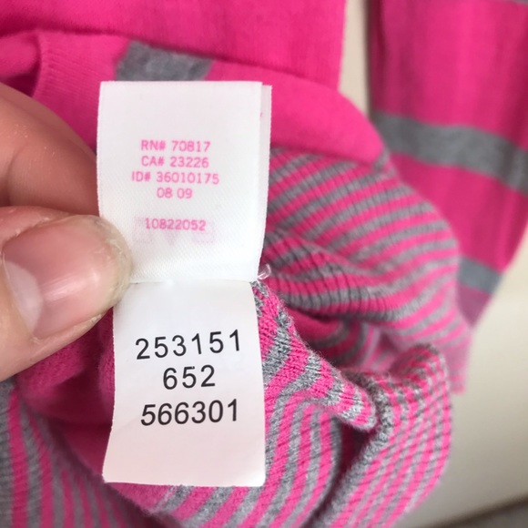 ⚡️3/$15⚡️ Victoria Secret Pink and Grey Cardigan - Picture 8 of 8